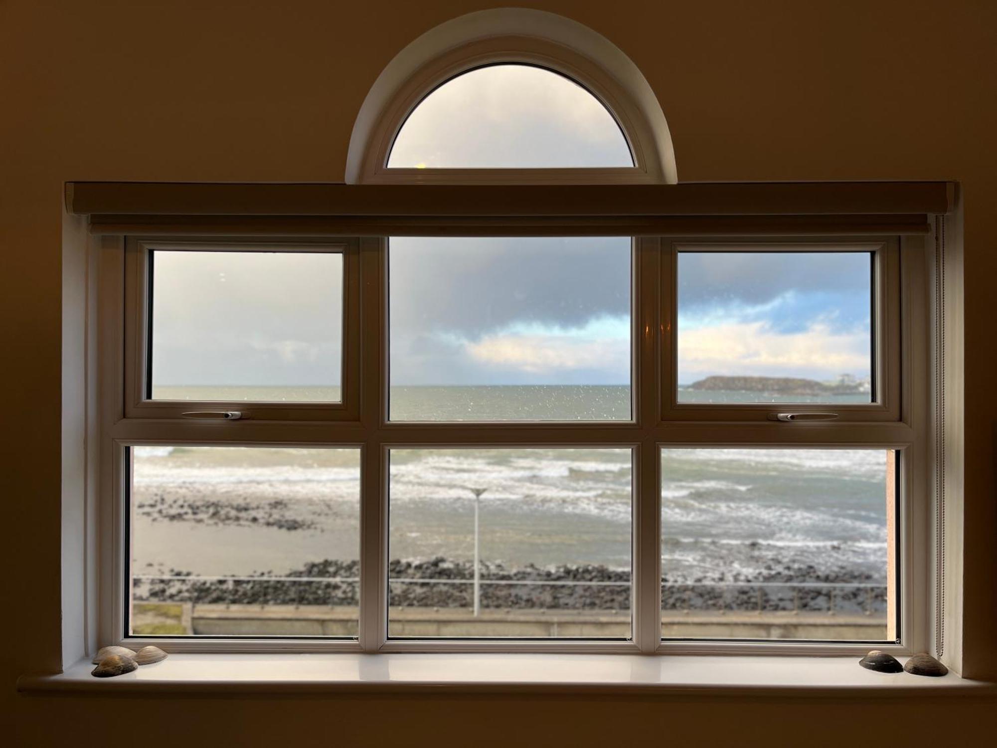 Sound Of The Sea - Penthouse In Portrush Apartment Luaran gambar